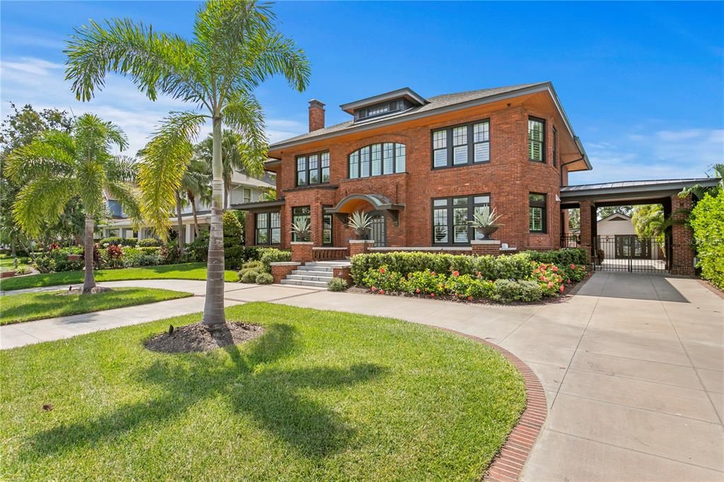 For Sale: $5,100,000 (5 beds, 5 baths, 5061 Square Feet)