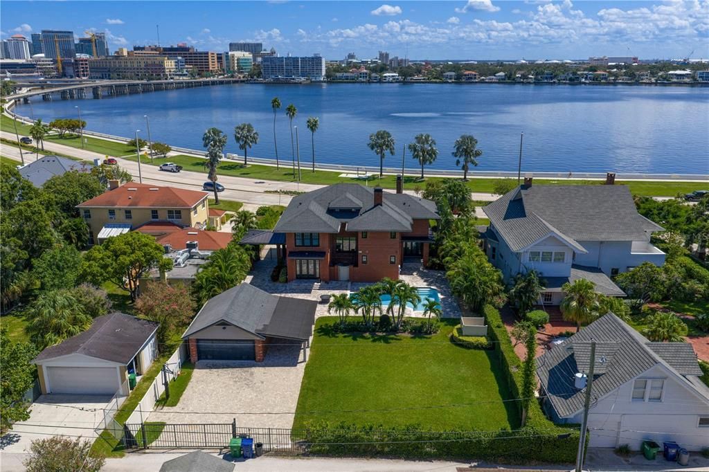 For Sale: $5,100,000 (5 beds, 5 baths, 5061 Square Feet)