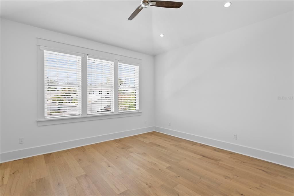 For Sale: $5,100,000 (5 beds, 5 baths, 5061 Square Feet)