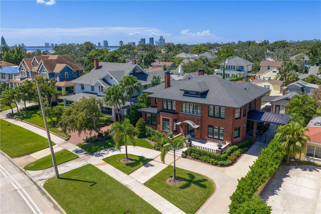 For Sale: $5,100,000 (5 beds, 5 baths, 5061 Square Feet)