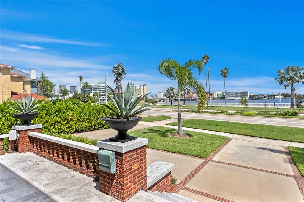 For Sale: $5,100,000 (5 beds, 5 baths, 5061 Square Feet)