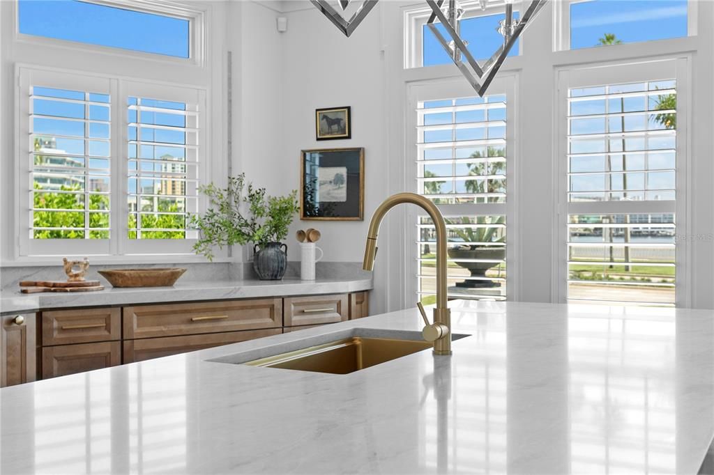 For Sale: $5,100,000 (5 beds, 5 baths, 5061 Square Feet)