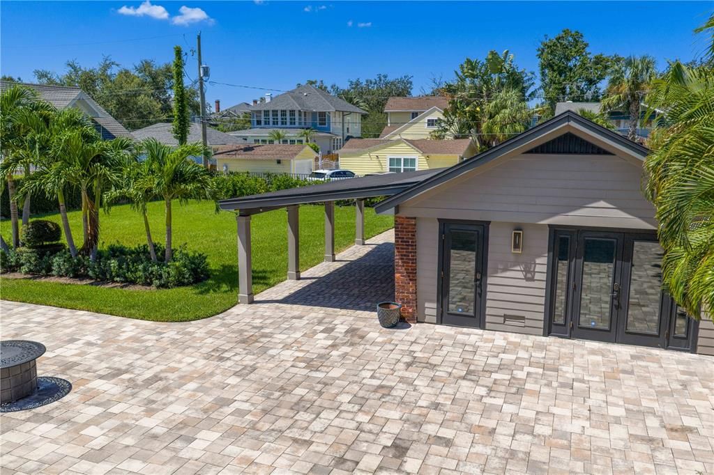 For Sale: $5,100,000 (5 beds, 5 baths, 5061 Square Feet)