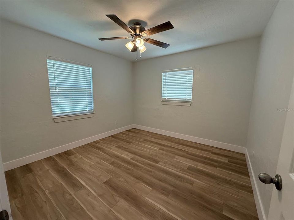 Activo con contrato: $2,299 (3 camas, 1 baños, 1174 Pies cuadrados)