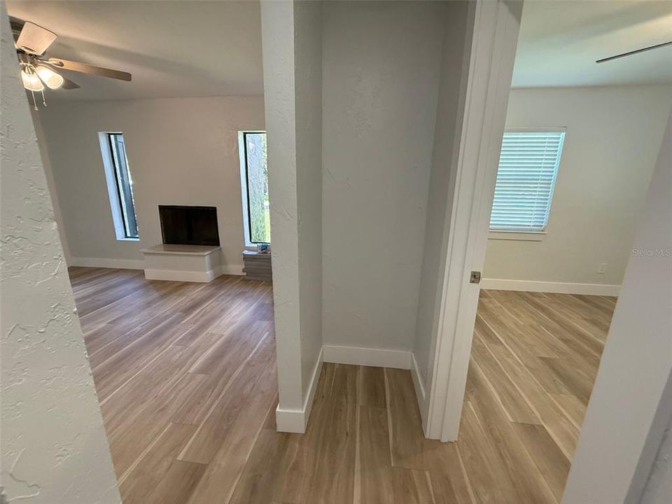 Activo con contrato: $2,299 (3 camas, 1 baños, 1174 Pies cuadrados)