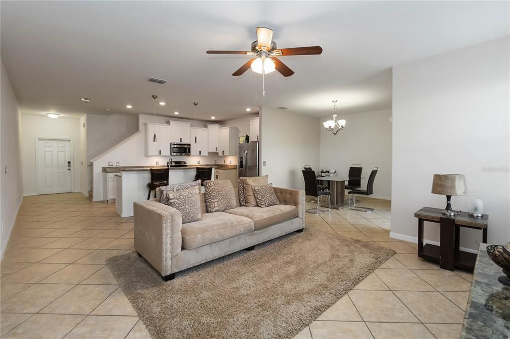 Active With Contract: $365,000 (3 beds, 2 baths, 2319 Square Feet)