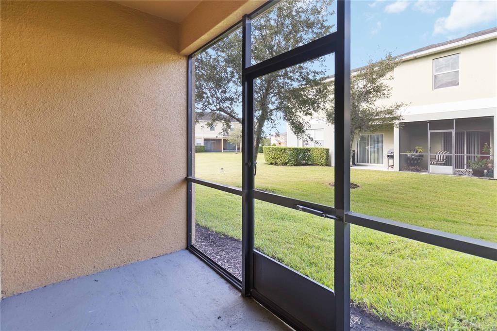 Active With Contract: $365,000 (3 beds, 2 baths, 2319 Square Feet)