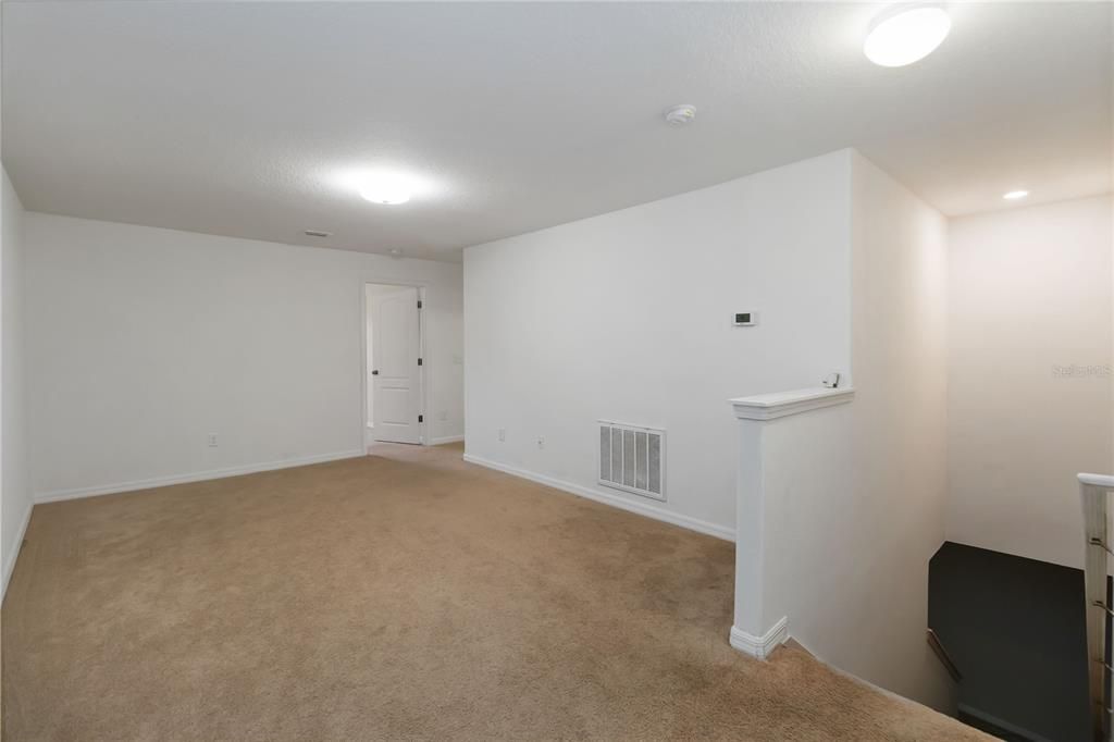 Active With Contract: $365,000 (3 beds, 2 baths, 2319 Square Feet)