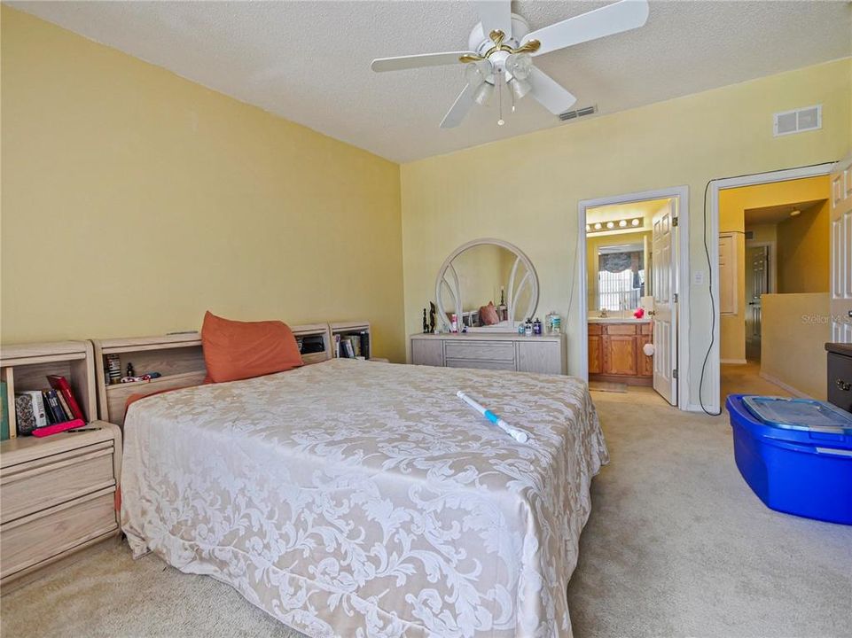 待售: $199,000 (3 贝兹, 2 浴室, 1532 平方英尺)