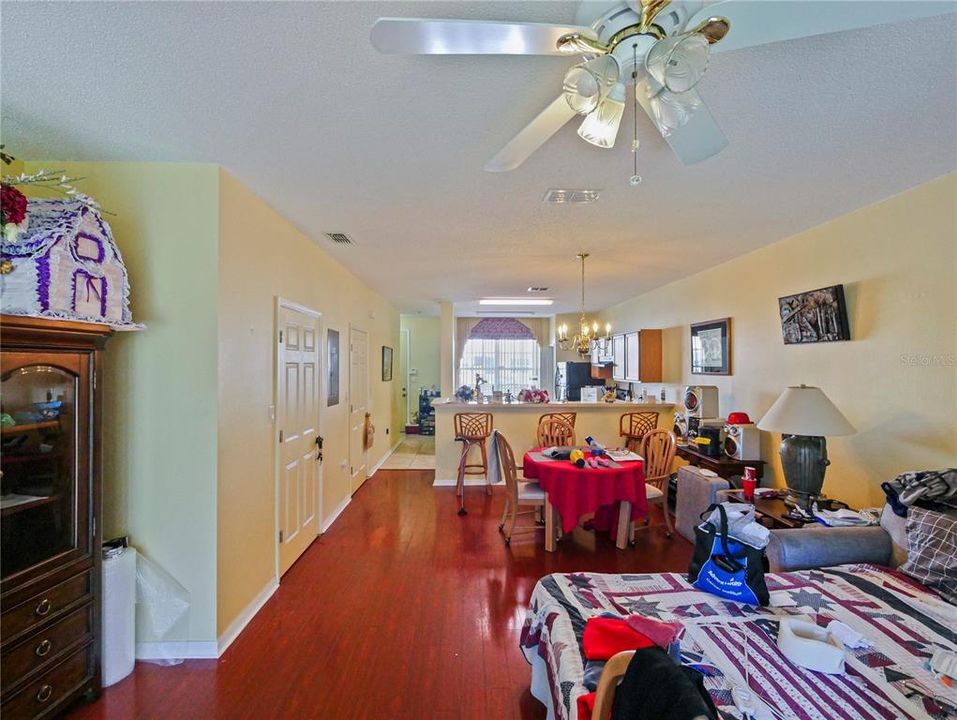 待售: $199,000 (3 贝兹, 2 浴室, 1532 平方英尺)