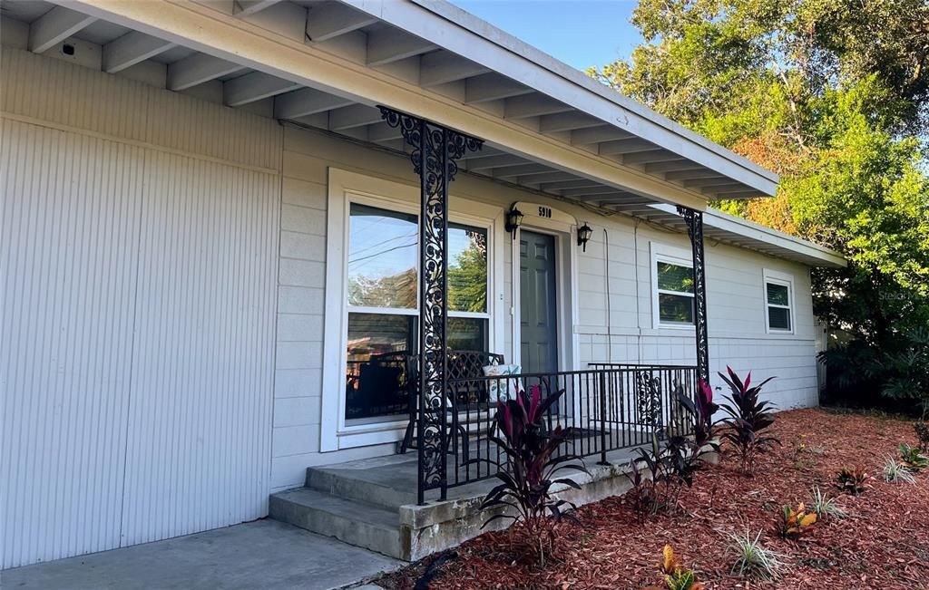 For Sale: $289,990 (3 beds, 2 baths, 1606 Square Feet)