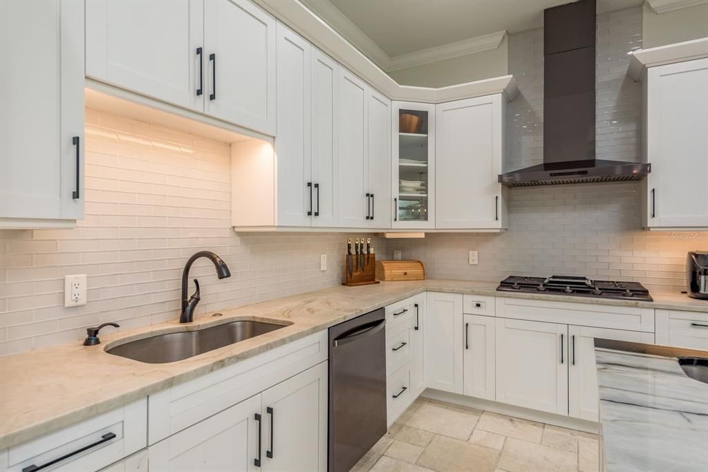 待售: $1,675,000 (3 贝兹, 3 浴室, 2761 平方英尺)