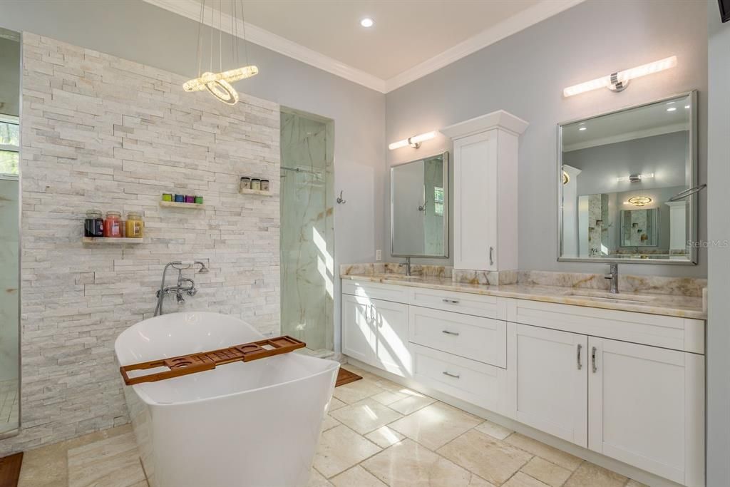 待售: $1,675,000 (3 贝兹, 3 浴室, 2761 平方英尺)