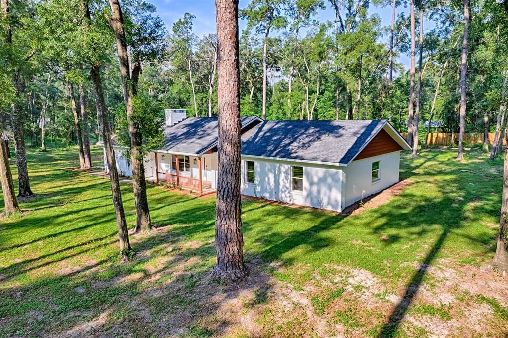 合同活跃: $429,000 (3 贝兹, 2 浴室, 2222 平方英尺)