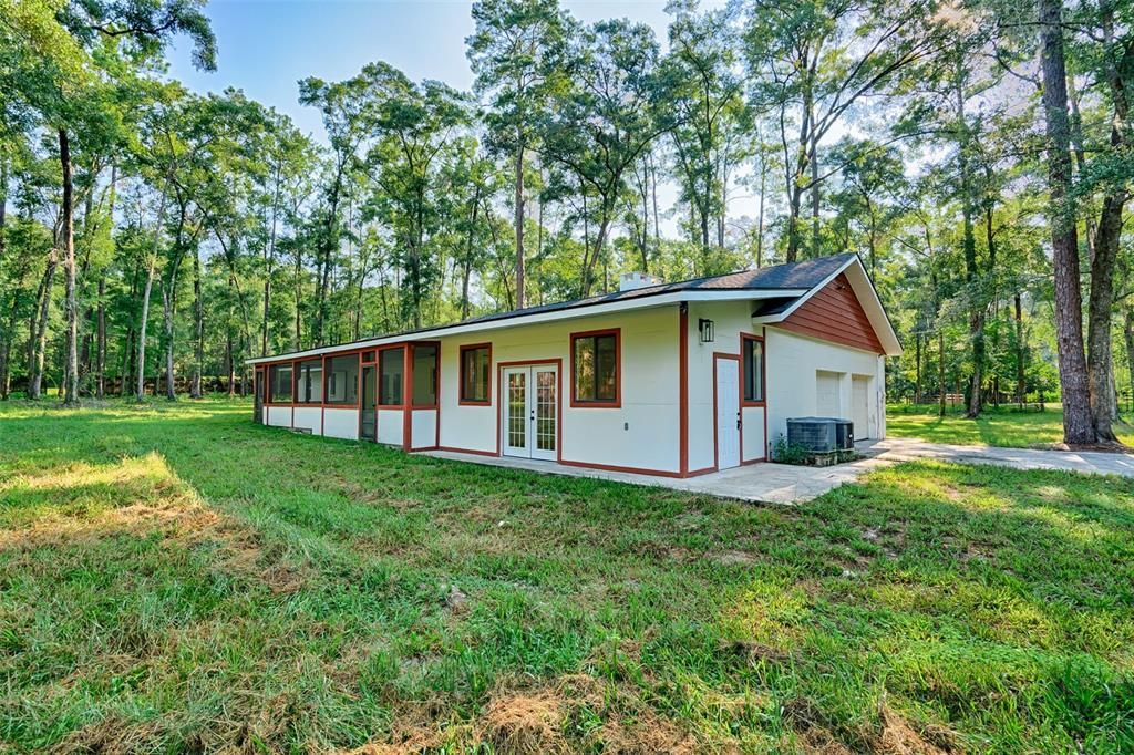 合同活跃: $429,000 (3 贝兹, 2 浴室, 2222 平方英尺)