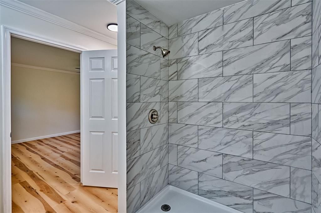 合同活跃: $429,000 (3 贝兹, 2 浴室, 2222 平方英尺)