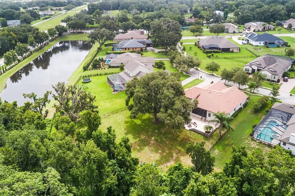 En Venta: $774,999 (3 camas, 4 baños, 3585 Pies cuadrados)