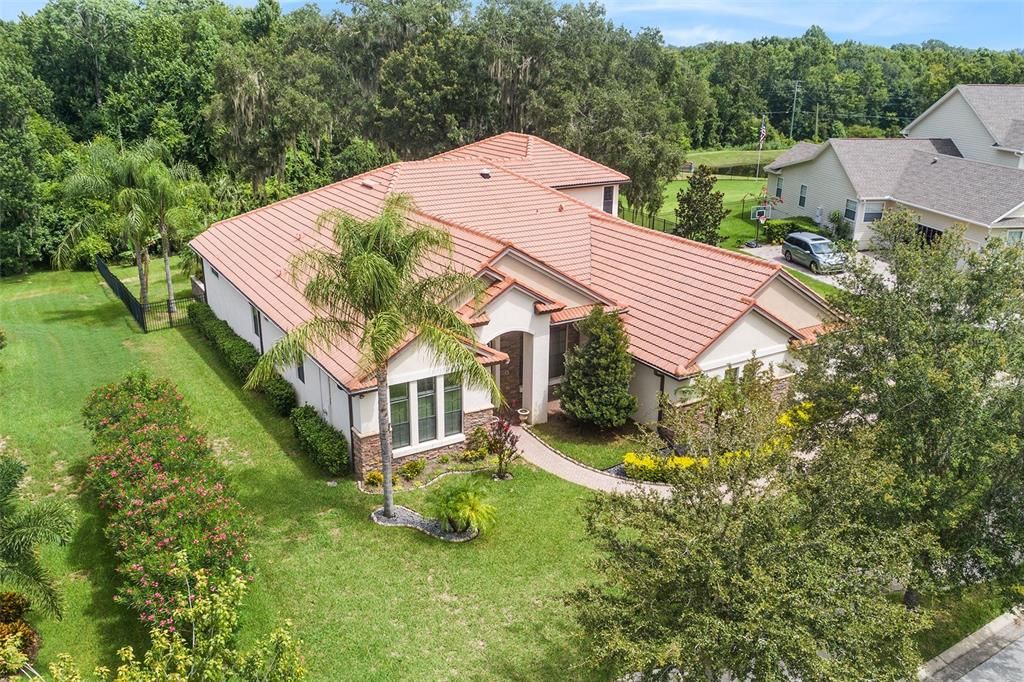 En Venta: $774,999 (3 camas, 4 baños, 3585 Pies cuadrados)