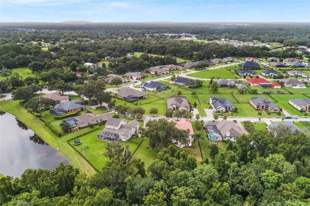 En Venta: $774,999 (3 camas, 4 baños, 3585 Pies cuadrados)