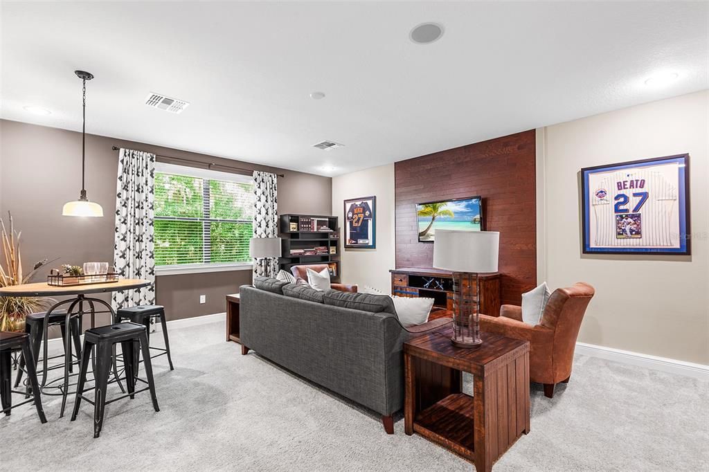 En Venta: $774,999 (3 camas, 4 baños, 3585 Pies cuadrados)