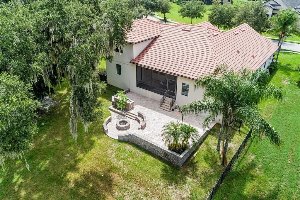 En Venta: $774,999 (3 camas, 4 baños, 3585 Pies cuadrados)