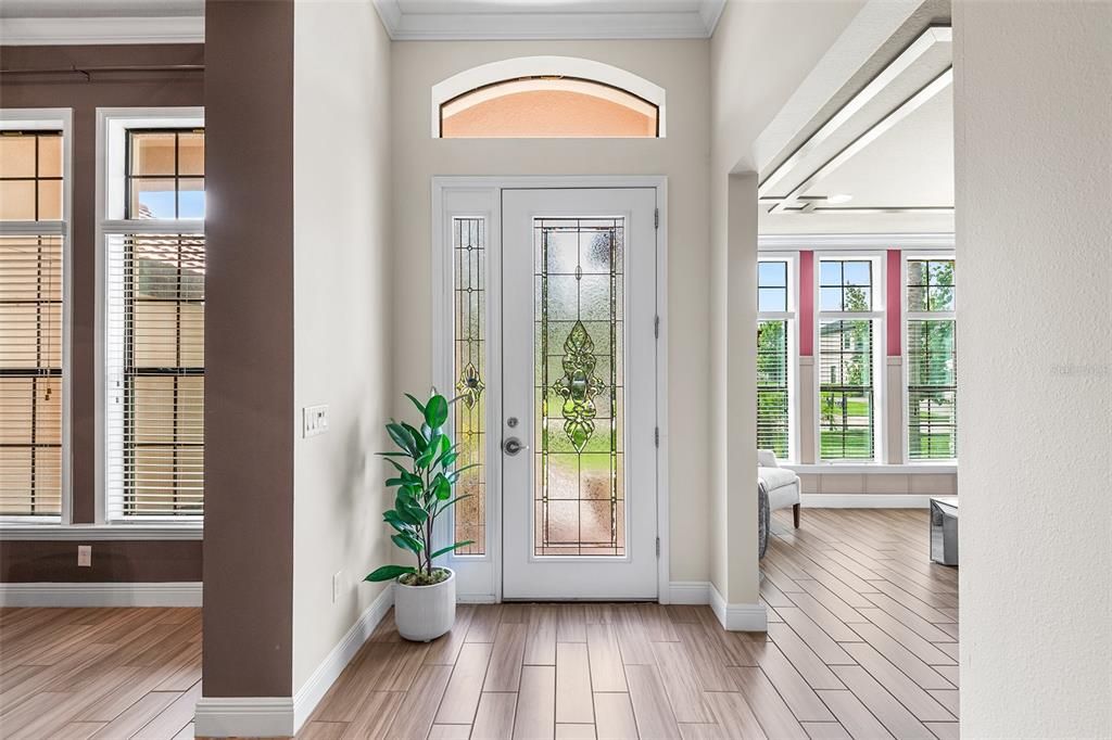 En Venta: $774,999 (3 camas, 4 baños, 3585 Pies cuadrados)