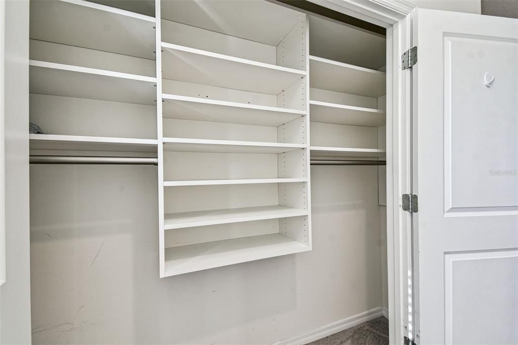 合同活跃: $2,100 (3 贝兹, 2 浴室, 1673 平方英尺)