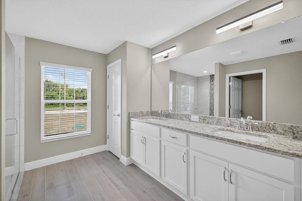 For Sale: $393,900 (3 beds, 2 baths, 1684 Square Feet)