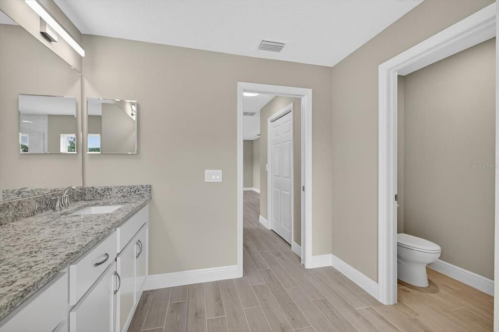 For Sale: $393,900 (3 beds, 2 baths, 1684 Square Feet)