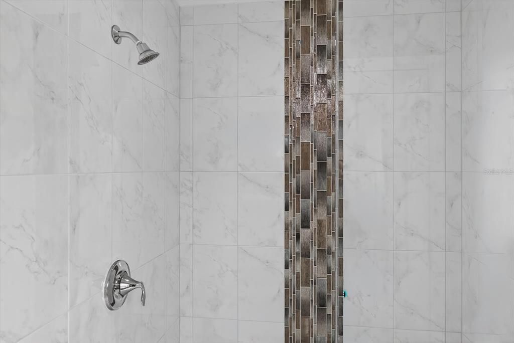 For Sale: $393,900 (3 beds, 2 baths, 1684 Square Feet)