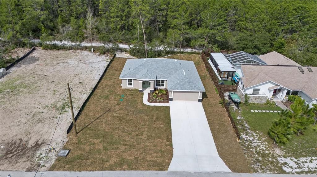 For Sale: $393,900 (3 beds, 2 baths, 1684 Square Feet)