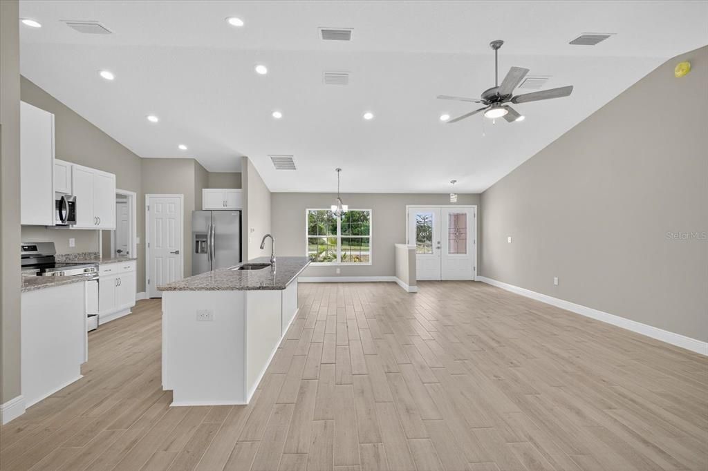 For Sale: $393,900 (3 beds, 2 baths, 1684 Square Feet)