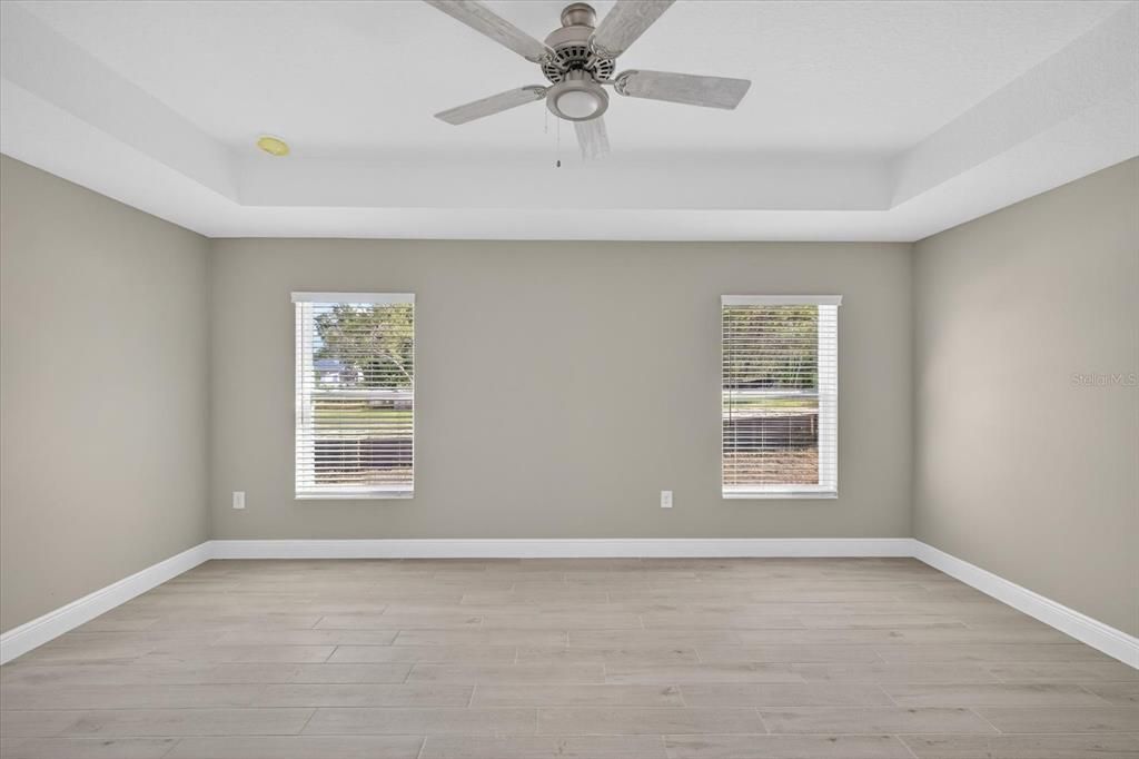 For Sale: $393,900 (3 beds, 2 baths, 1684 Square Feet)