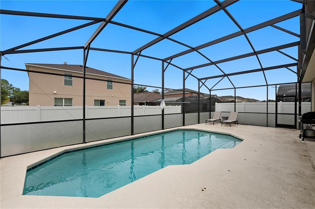 Active With Contract: $475,000 (4 beds, 3 baths, 2078 Square Feet)