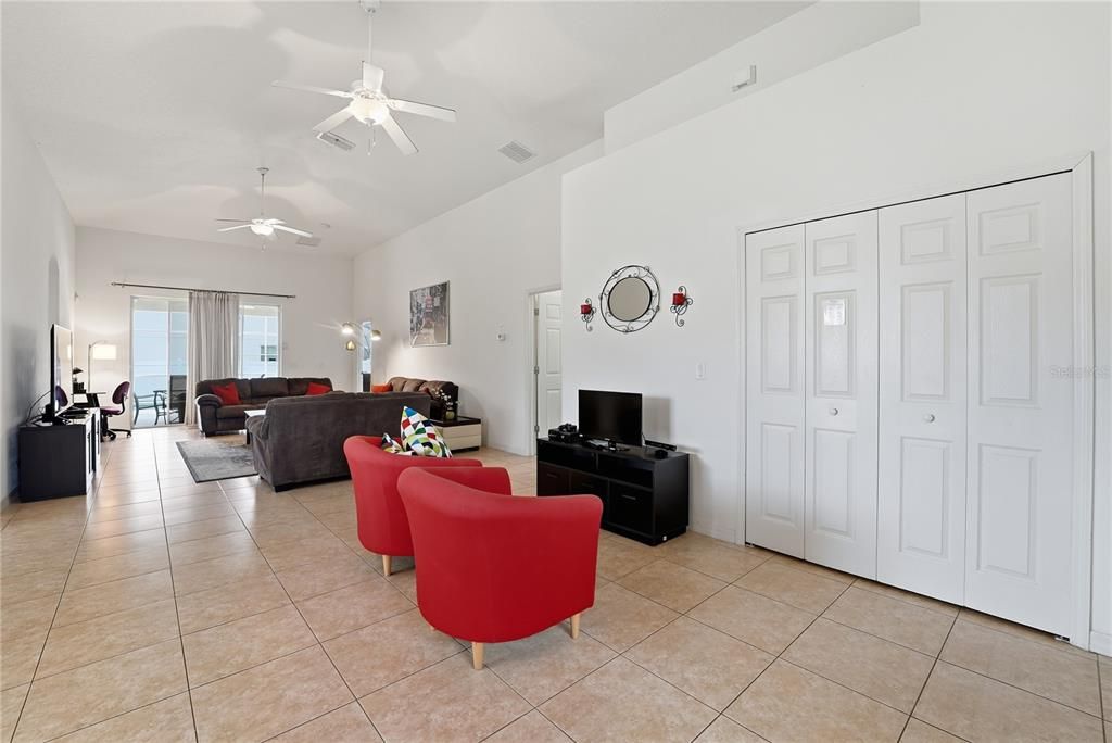 Active With Contract: $475,000 (4 beds, 3 baths, 2078 Square Feet)