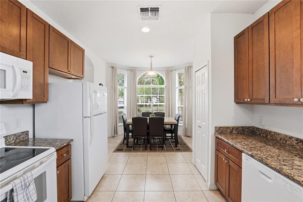 Active With Contract: $475,000 (4 beds, 3 baths, 2078 Square Feet)