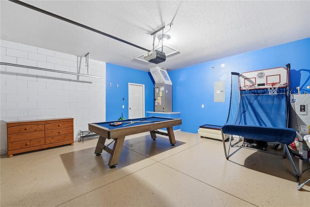 Active With Contract: $475,000 (4 beds, 3 baths, 2078 Square Feet)