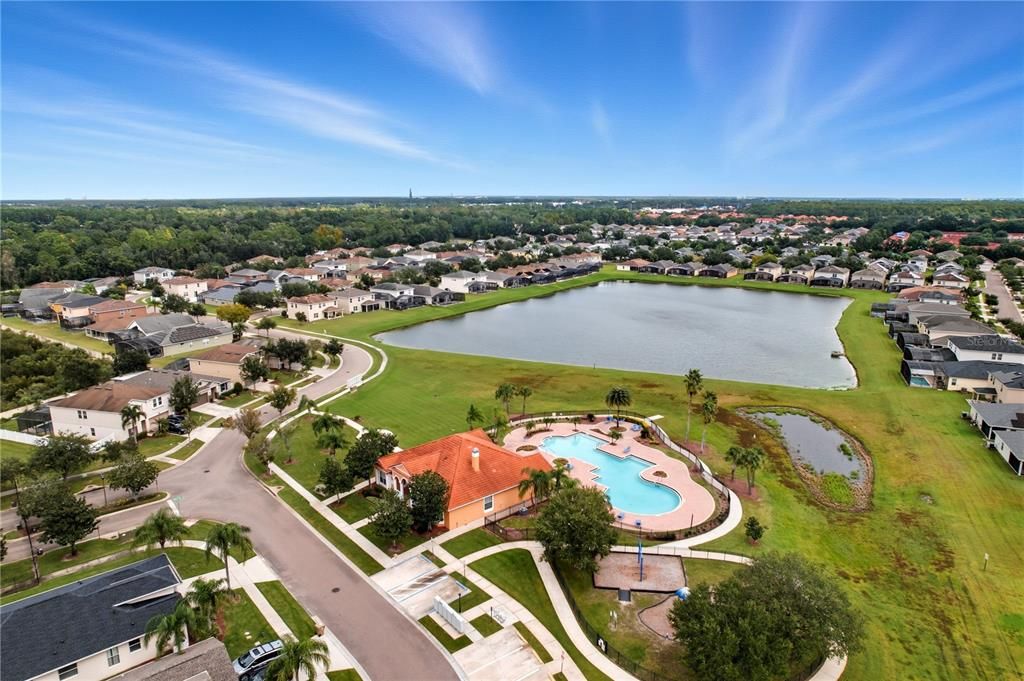 Active With Contract: $475,000 (4 beds, 3 baths, 2078 Square Feet)