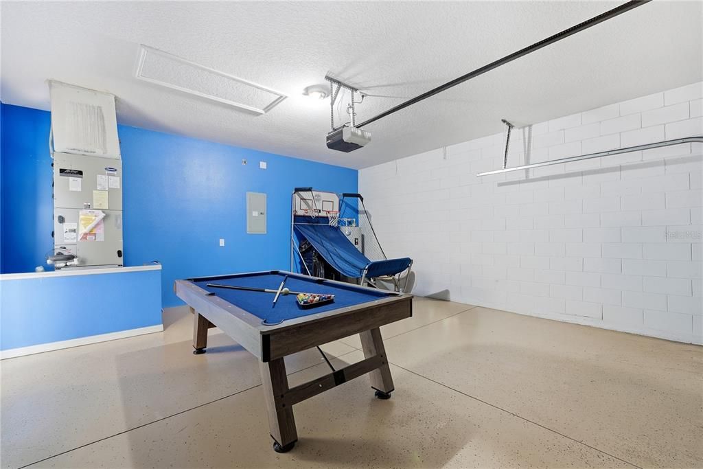 Active With Contract: $475,000 (4 beds, 3 baths, 2078 Square Feet)