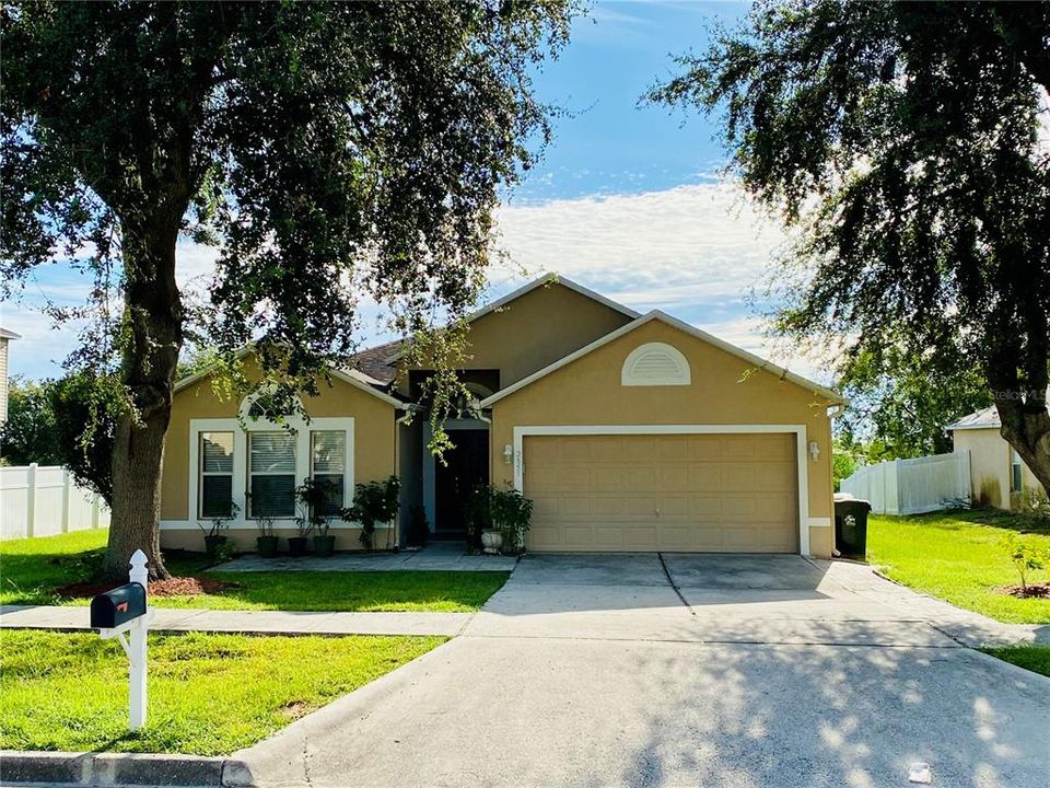 最近租的: $2,100 (3 贝兹, 2 浴室, 1855 平方英尺)