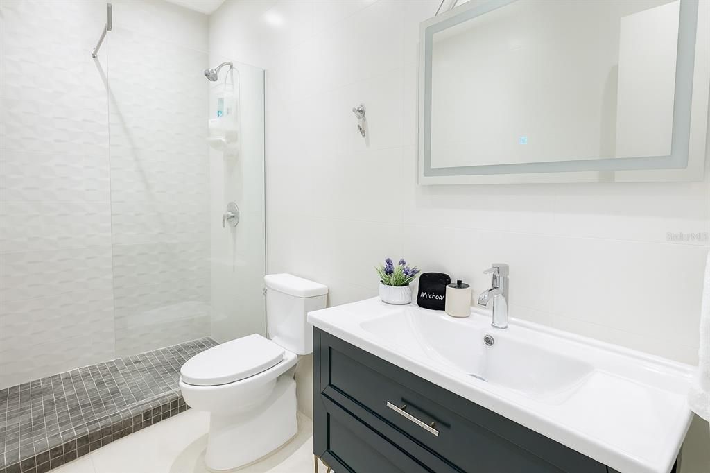 En Venta: $479,000 (3 camas, 2 baños, 1261 Pies cuadrados)