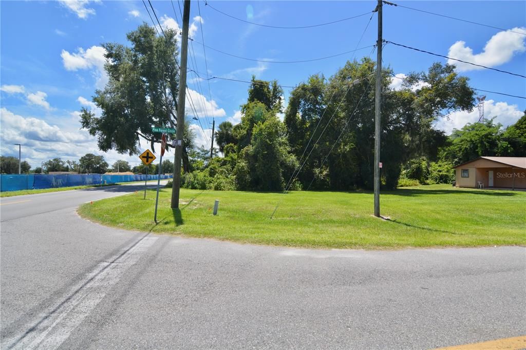 待售: $150,000 (3.24 acres)