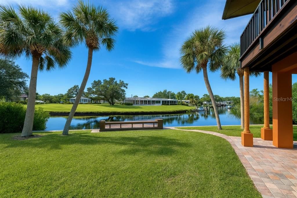 For Sale: $3,350,000 (3 beds, 4 baths, 2572 Square Feet)