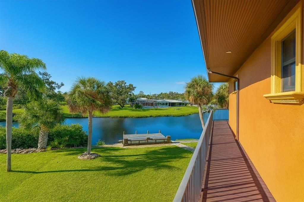 For Sale: $3,350,000 (3 beds, 4 baths, 2572 Square Feet)