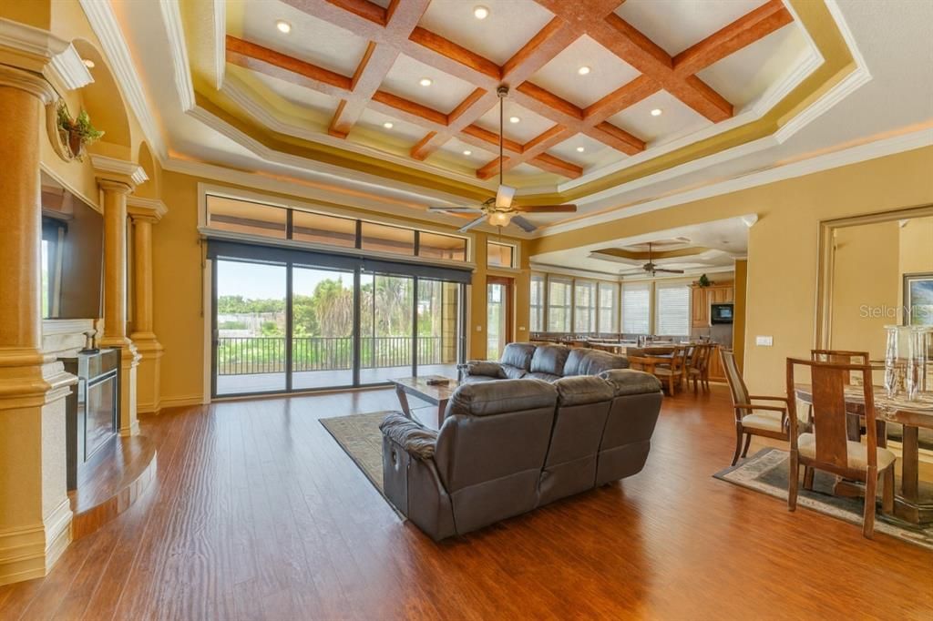 For Sale: $3,350,000 (3 beds, 4 baths, 2572 Square Feet)