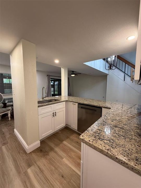 For Rent: $1,900 (2 beds, 2 baths, 1104 Square Feet)