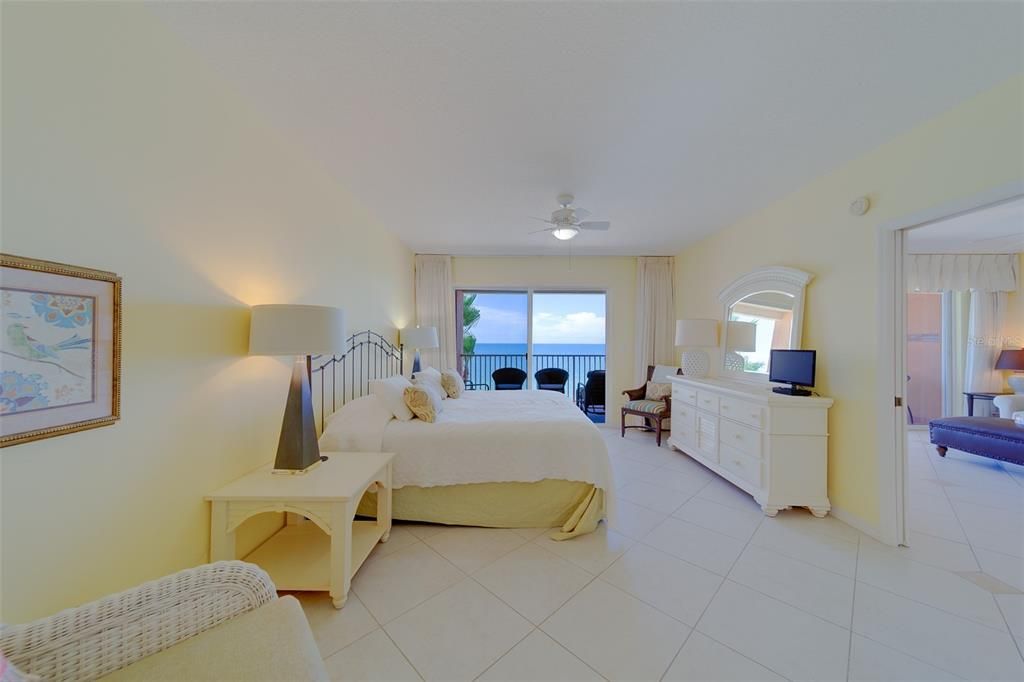 For Rent: $9,500 (3 beds, 2 baths, 1460 Square Feet)