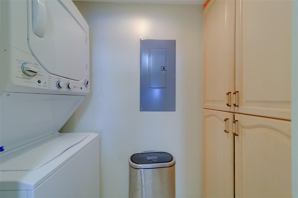 For Rent: $9,500 (3 beds, 2 baths, 1460 Square Feet)