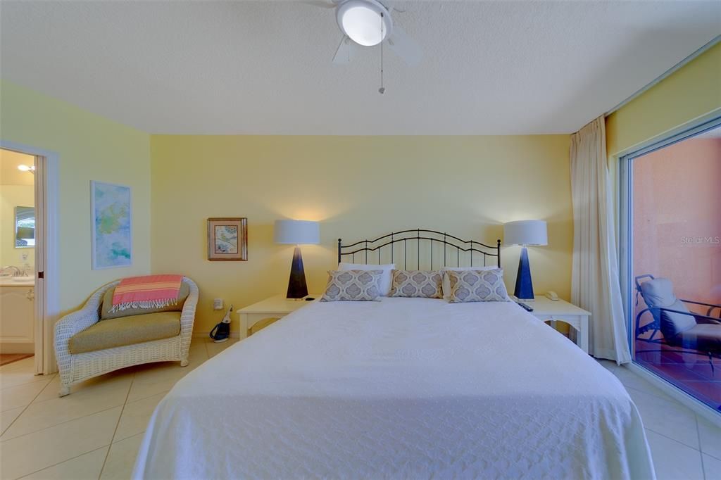 For Rent: $9,500 (3 beds, 2 baths, 1460 Square Feet)