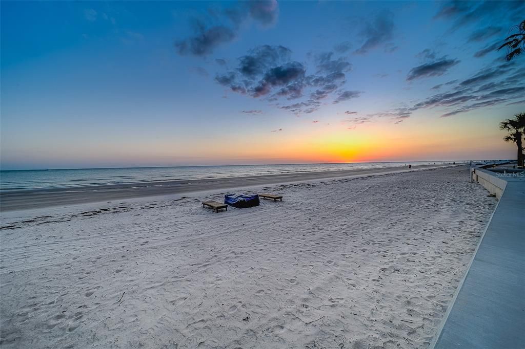 For Rent: $9,500 (3 beds, 2 baths, 1460 Square Feet)